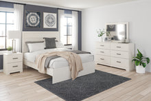 Load image into Gallery viewer, Stelsie Queen Panel Bed

